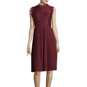 Libby Edelman Sleeveless Pleated Lace Dress